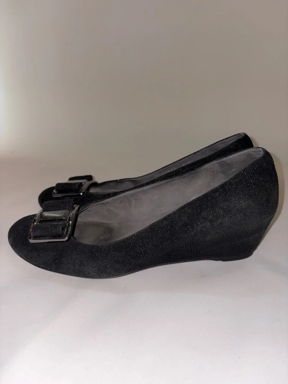 Stuart Weitzman Proper Goosebump Leather Wedge Pumps Size‎ 9 - Picture 4 of 8